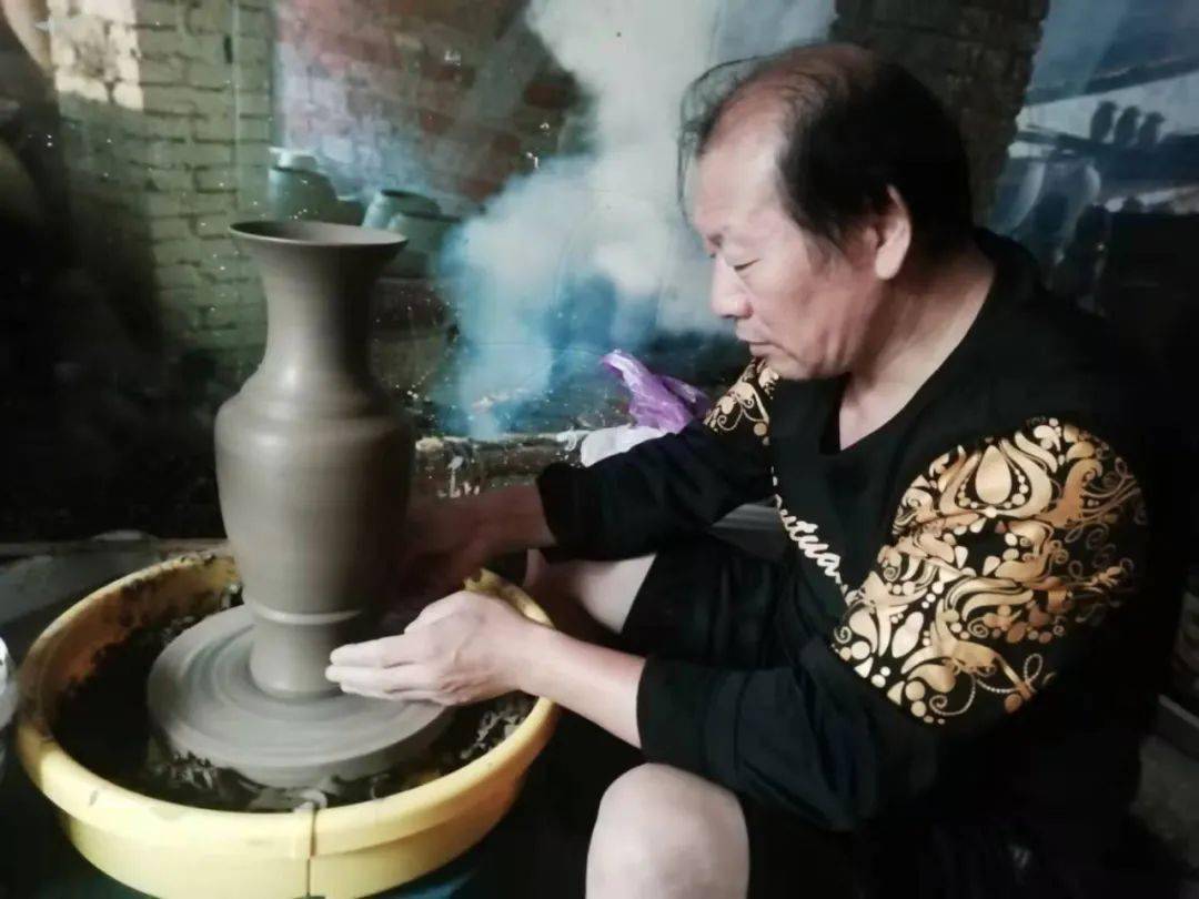 綏棱推動黑陶作品版權(quán)保護(hù)與產(chǎn)業(yè)融合發(fā)展