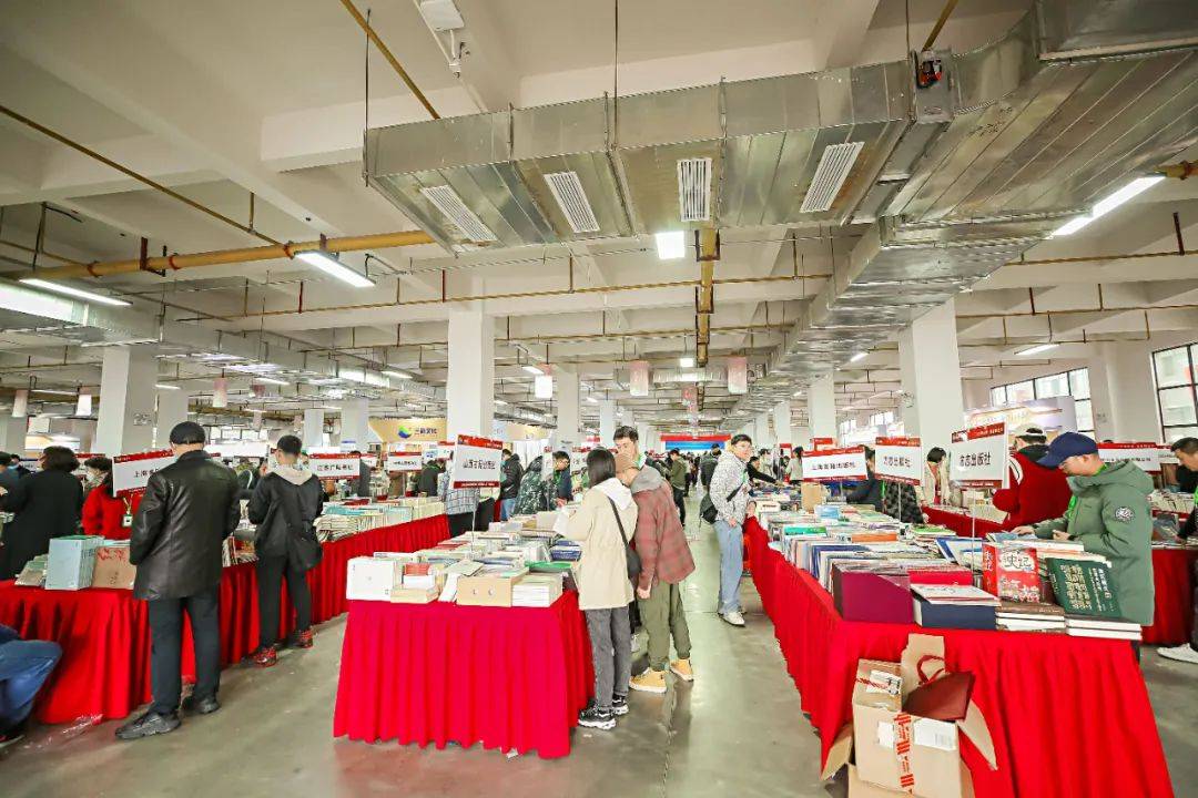 湖北省舉辦第十九屆全國(guó)地方版圖書博覽會(huì)