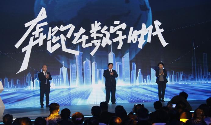 原創(chuàng)+開發(fā)，推動(dòng)網(wǎng)絡(luò)文學(xué)產(chǎn)業(yè)規(guī)模持續(xù)增長(zhǎng)