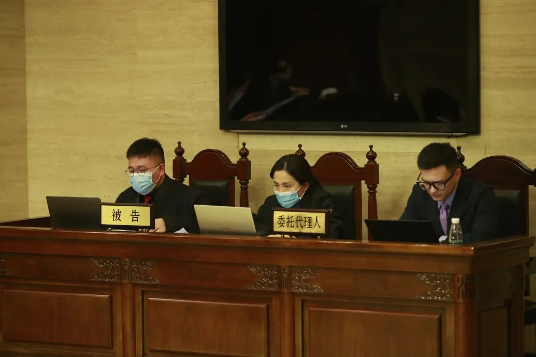 涉泡泡瑪特美術作品著作權侵權案公開審理