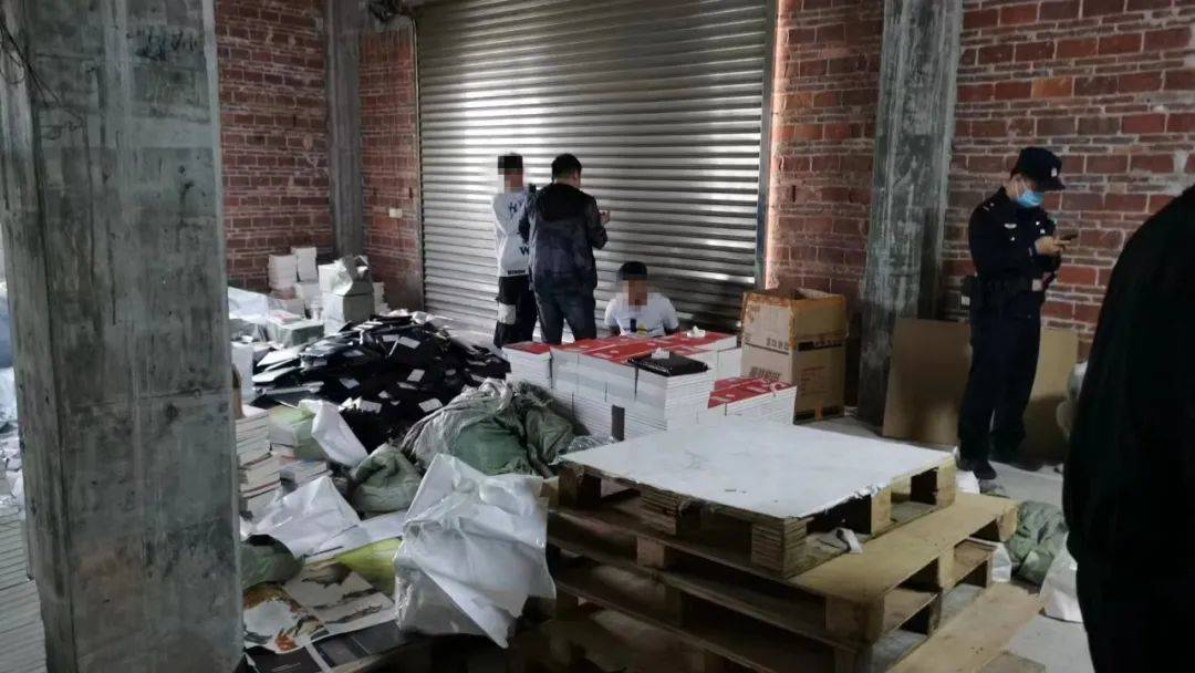 警方偵破特大侵犯著作權(quán)案 涉案 22人被抓