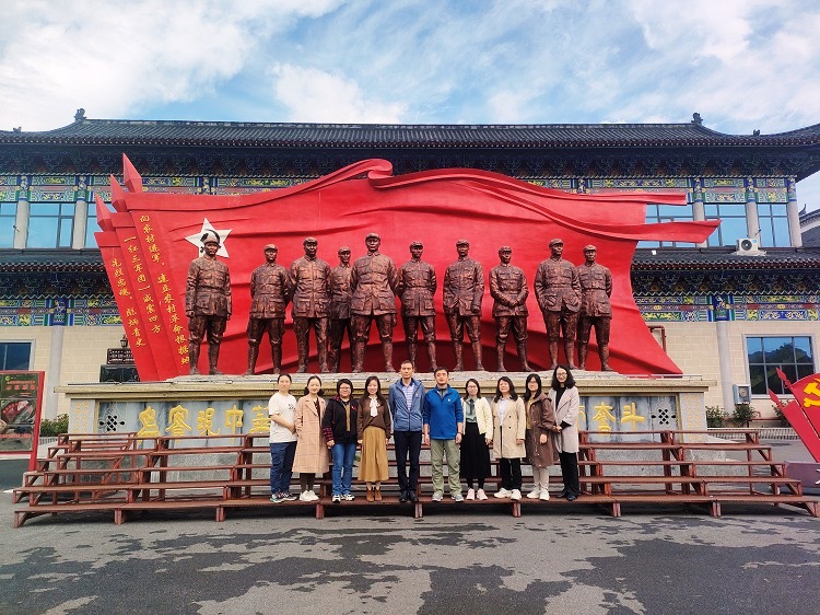 中心黨員干部赴大冶開展特色黨日活動(dòng)