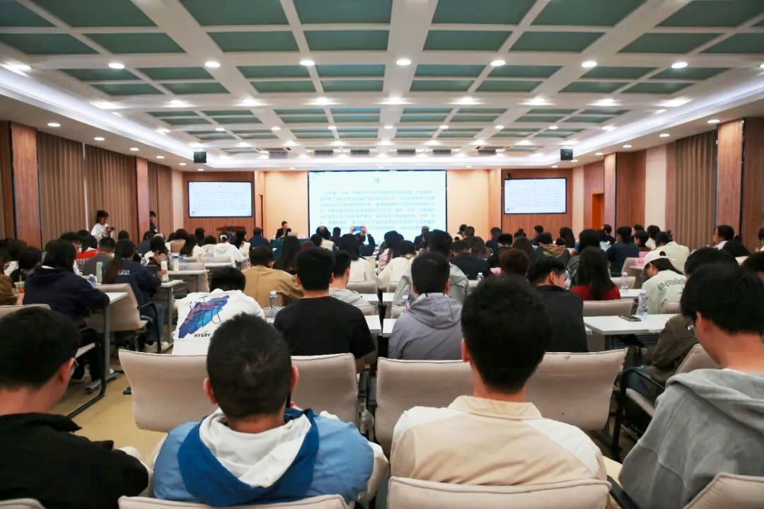 省版權(quán)保護中心赴恩施開展著作權(quán)法宣講活動