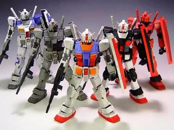 制售盜版“高達”玩具牟利 三名被告人被判刑