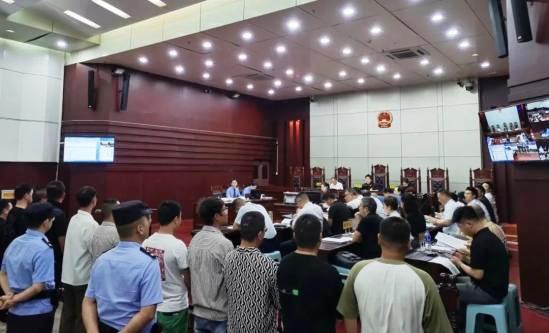 十堰首例網(wǎng)游私服侵權(quán)案開審 25人認罪悔罪