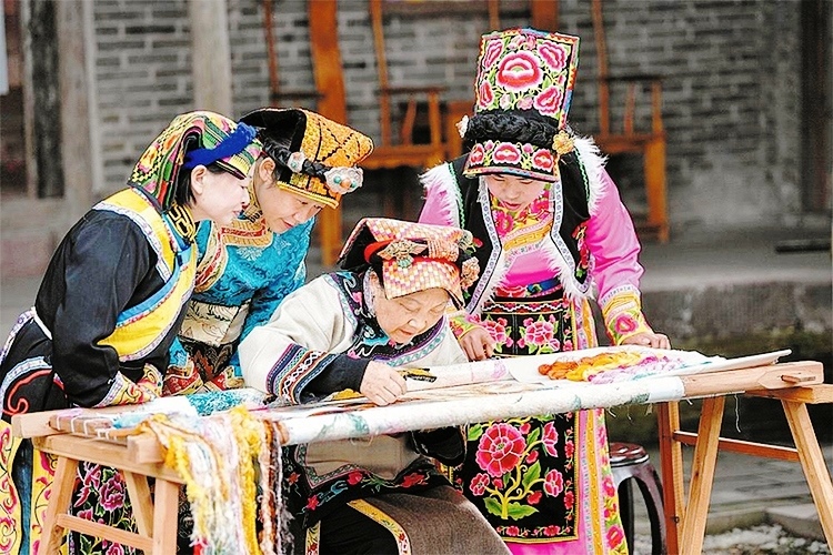  成都版權(quán)產(chǎn)業(yè):內(nèi)容創(chuàng)作-價值實現(xiàn)-資本運作