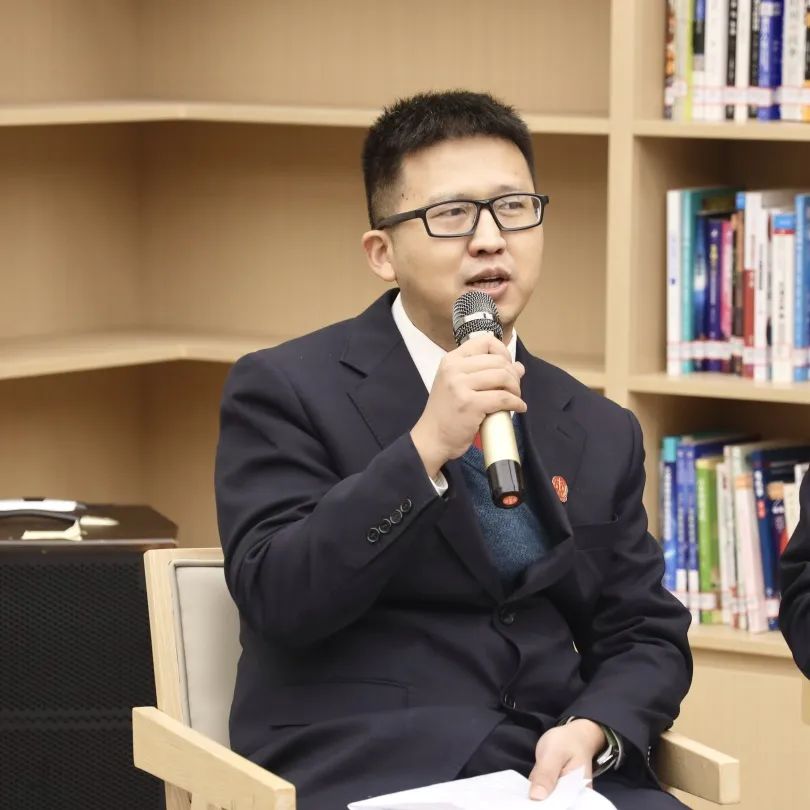 東湖高新區(qū)法院一案一席談:代碼與畫(huà)布的對(duì)話(huà)