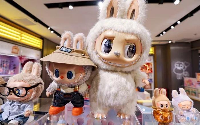 頂流潮玩拉布布，憑什么造就河南首富？