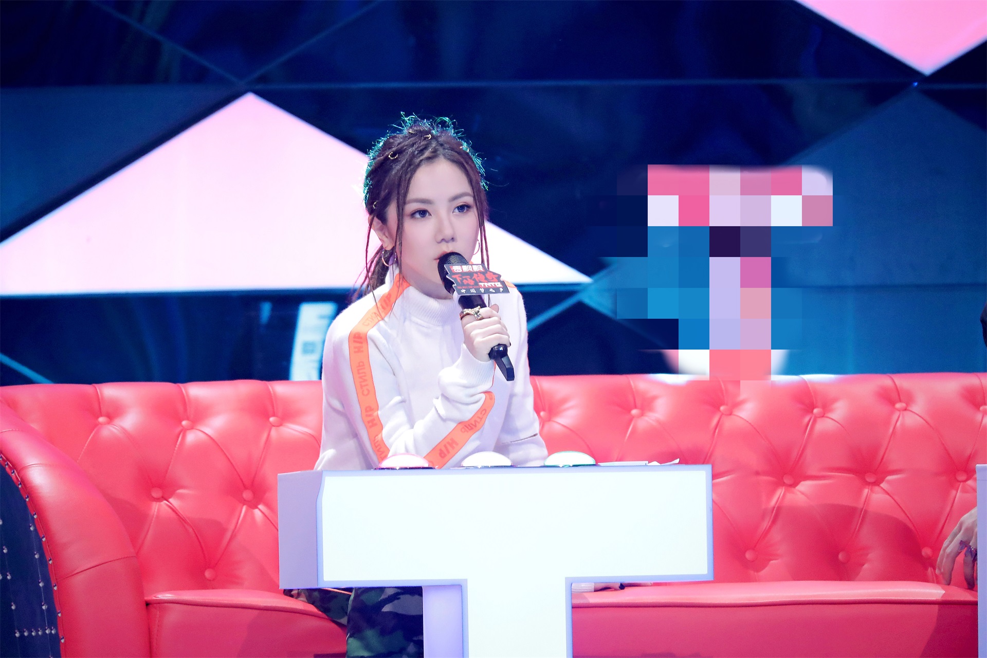 鄧紫棋版權(quán)糾紛:創(chuàng)作者與資本方的長期博弈