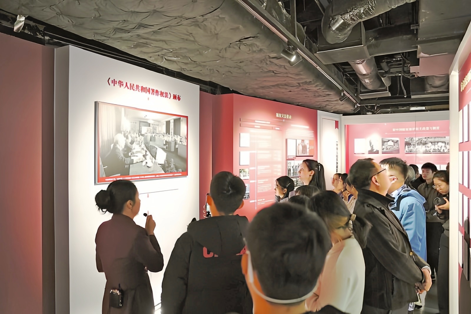 柳斌杰：中國版權(quán)事業(yè)40年