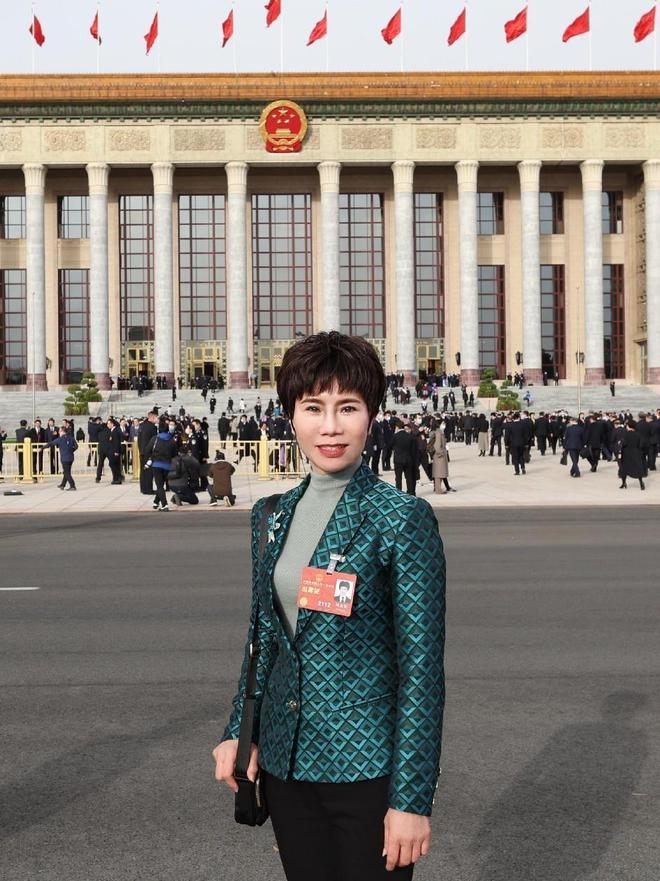 代表劉素英建議:實施微短劇精品國家工程