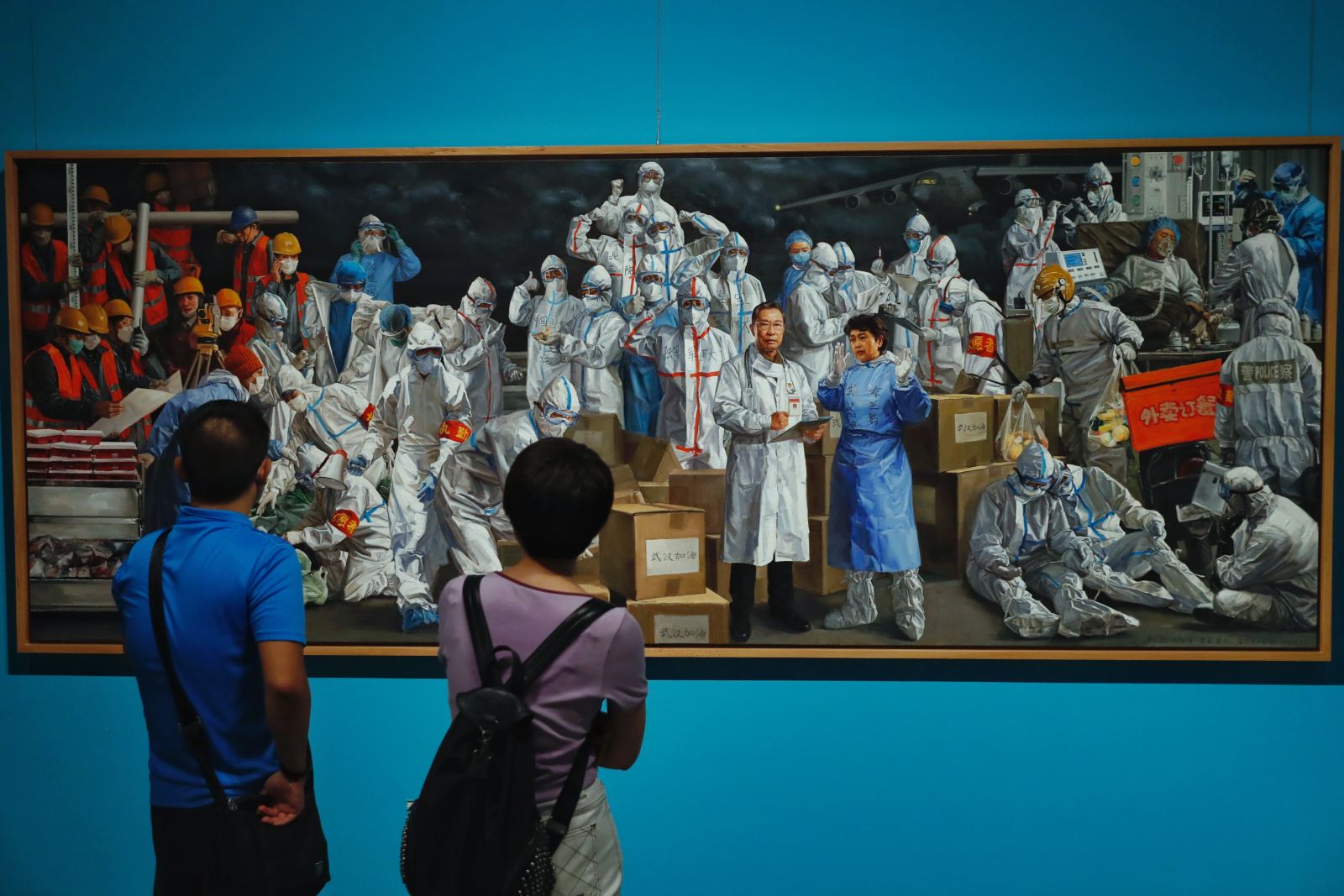 抗疫主題美術(shù)作品展在國(guó)博舉辦