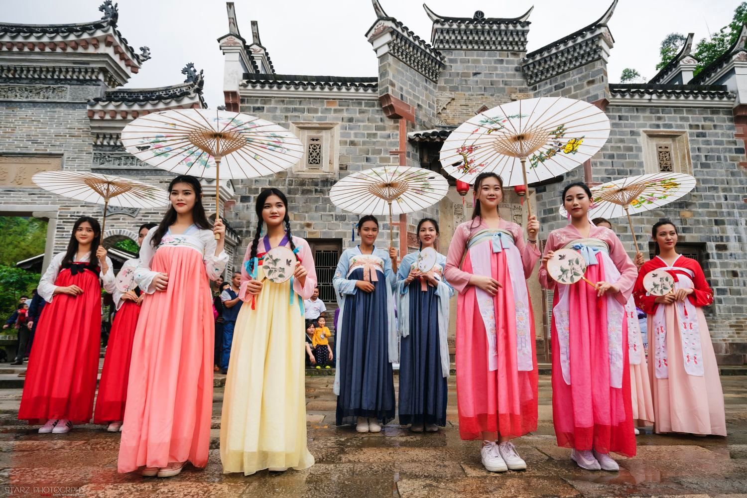 盜用抄襲 惡意搶注 漢服市場(chǎng)亂象調(diào)查