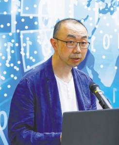 短視頻:以發(fā)展眼光促維權(quán) 以共治思維促合作