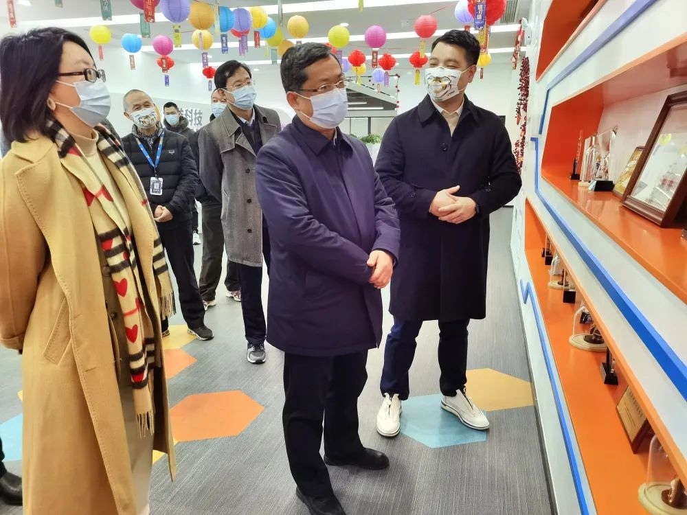 副部長胡勇政調(diào)研東湖高新區(qū)重點(diǎn)文創(chuàng)企業(yè)